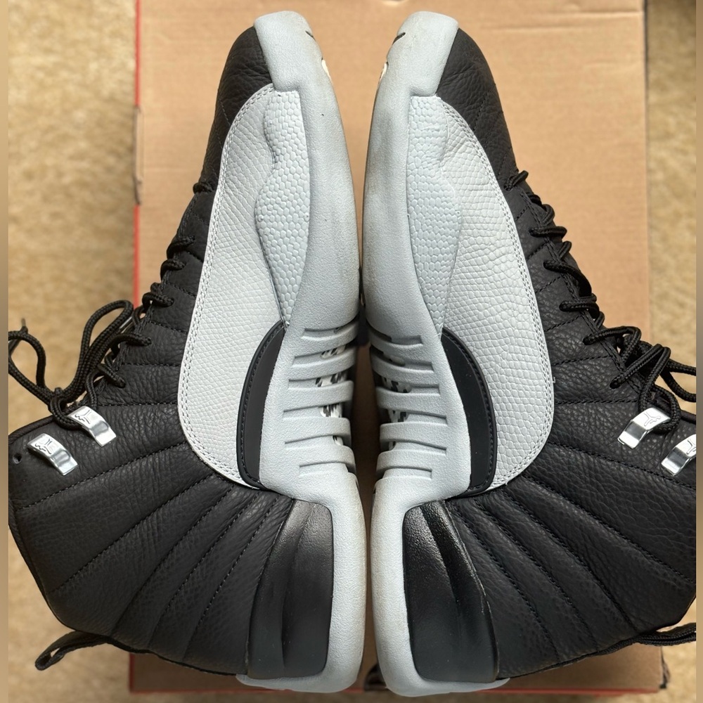 Jordan Men's Black and Gray retro 12 - Picture 2 of 4